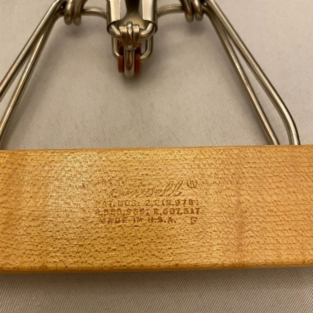 SETWELL Vintage Pants Clamp Hanger, OS